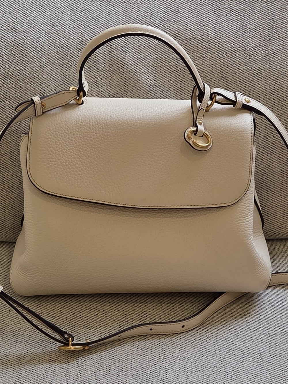 Oscar De La Renta Poppy Handbag